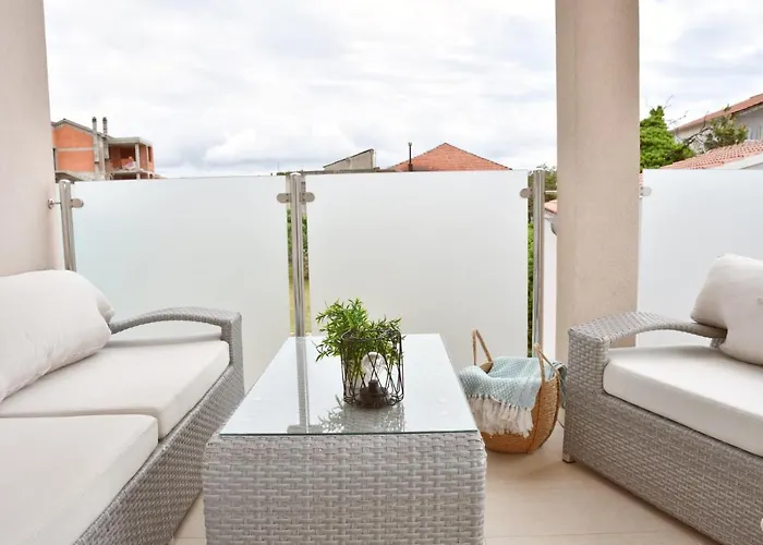 Josip 2 דירה Tribalj